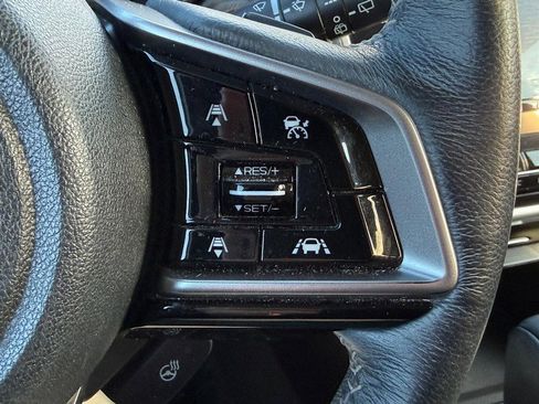 Used 2018 Subaru Outback 2.5i Touring image 19