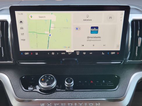 New 2026 Ford Expedition Tremor image 17