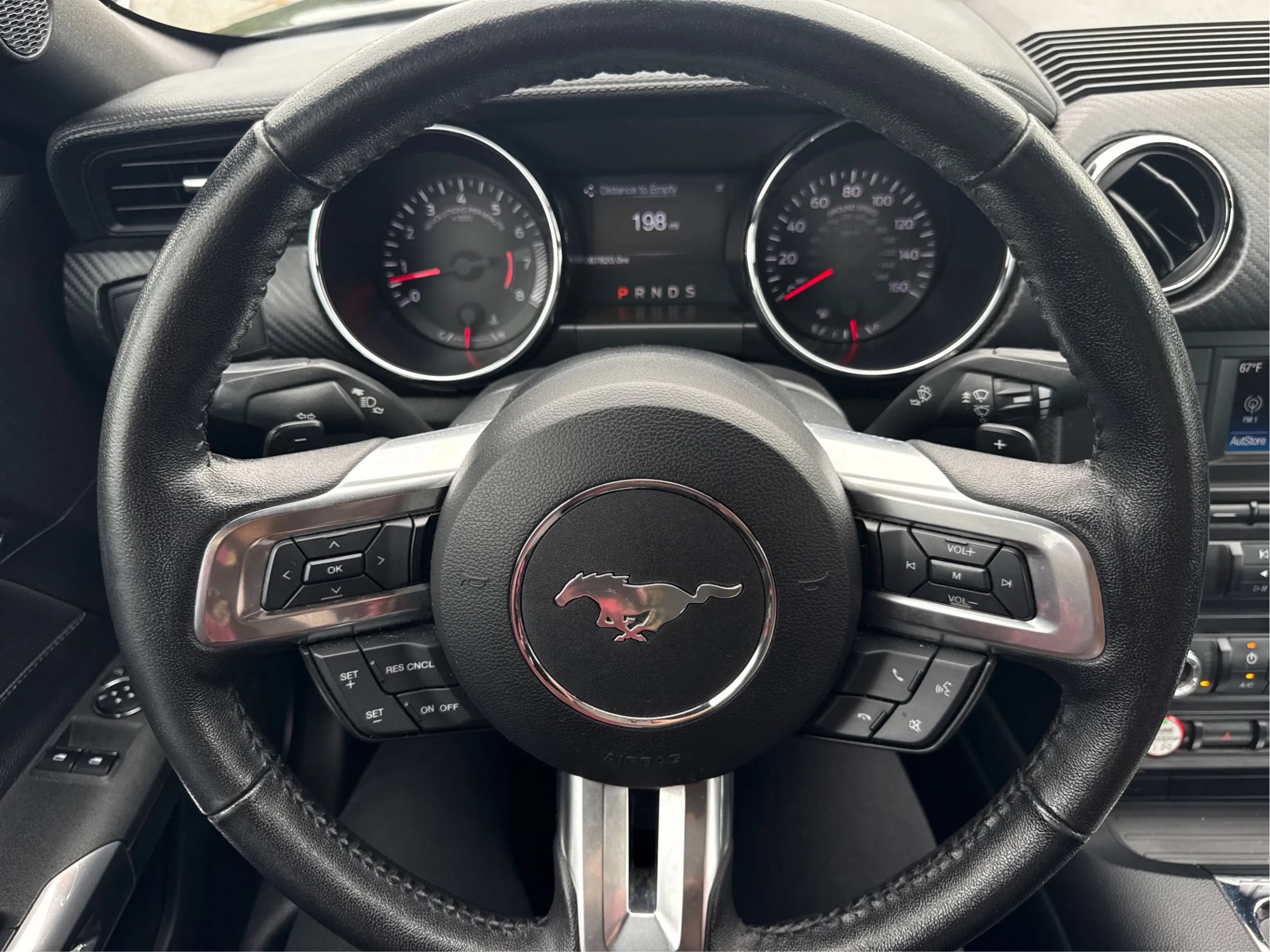 Used 2016 Ford Mustang Coupe RWD image 25