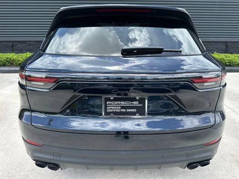 Certified 2023 Porsche Cayenne AWD/4WD image 13