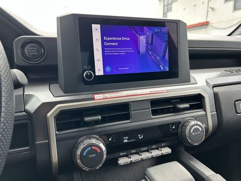 Certified 2025 Toyota Tacoma SR5 image 21