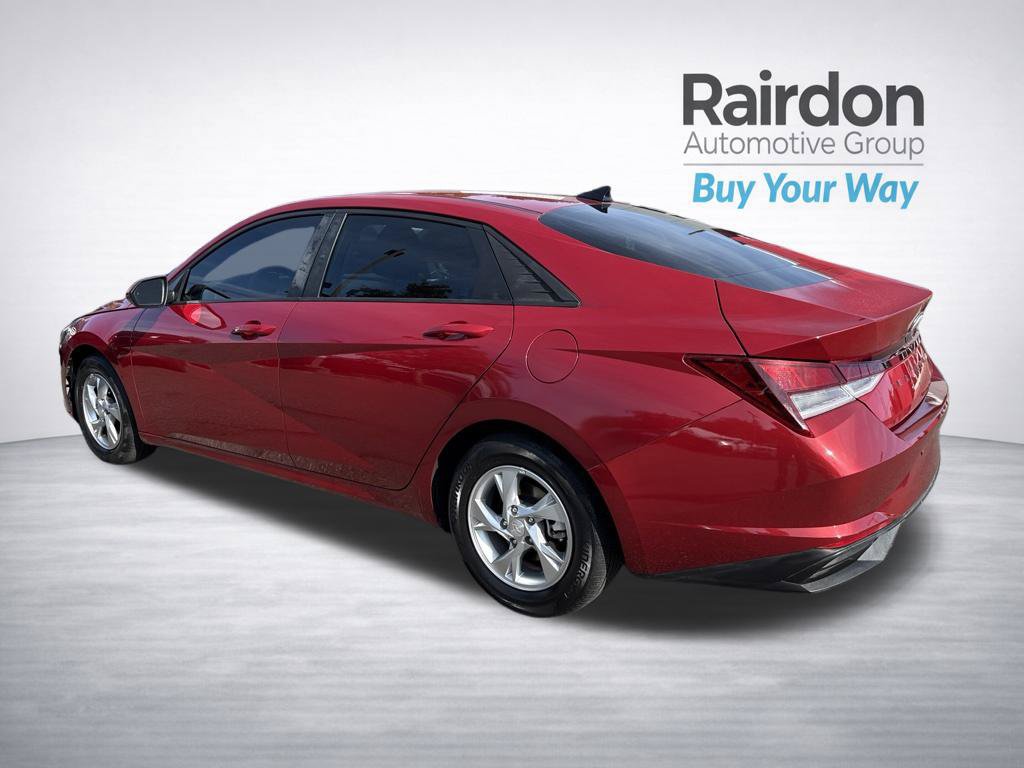 Used 2022 Hyundai Elantra SE FWD image 5