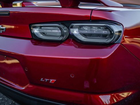 Used 2021 Chevrolet Camaro SS image 53