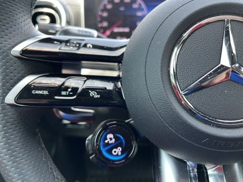 Used 2025 Mercedes-Benz C 43 AMG 4MATIC Sedan image 19