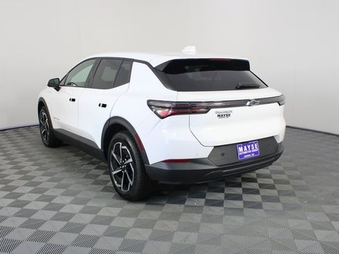 Used 2025 Chevrolet Equinox EV LT image 21