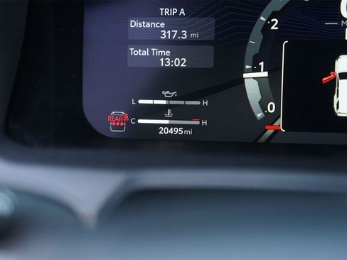 Used 2025 Toyota 4Runner TRD Off-Road AWD/4WD image 25