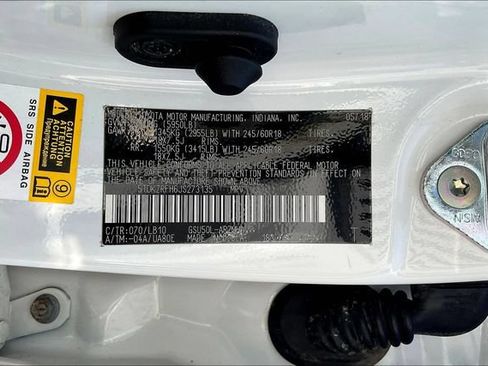 Used 2018 Toyota Highlander XLE FWD image 21