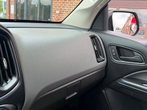 Used 2020 Chevrolet Colorado W/T w/ WT Convenience Package RWD image 25