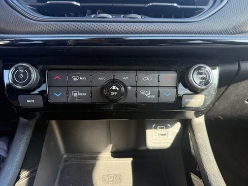 Used 2022 Jeep Compass Trailhawk w/ Trailhawk Elite Group AWD/4WD image 12