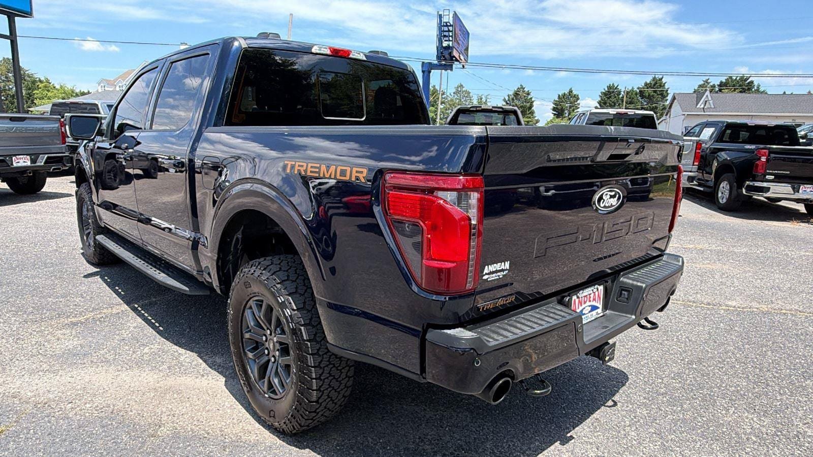 Used 2025 Ford F150 Tremor w/ Mobile Office Package AWD/4WD image 7