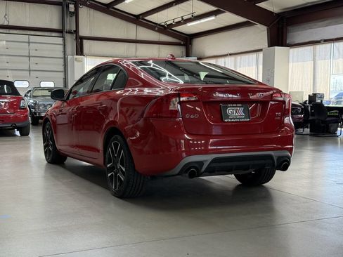 Used 2018 Volvo S60 T5 Dynamic w/ Vision Package image 2
