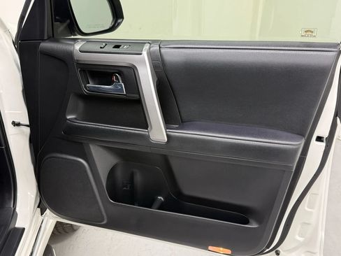 Used 2020 Toyota 4Runner Limited RWD image 71