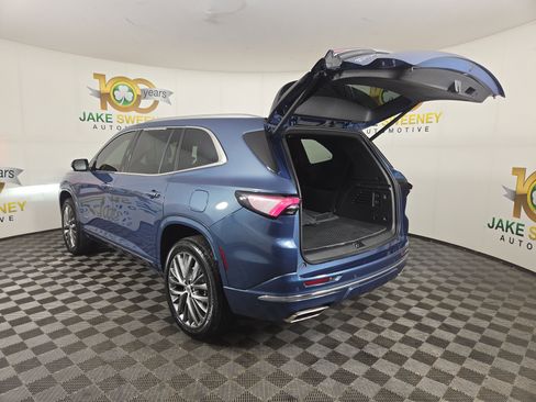 Certified 2025 Buick Enclave Avenir w/ Trailering Package, 5000 lbs. image 35