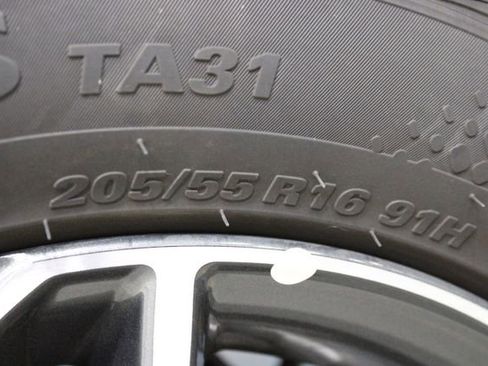 Used 2024 Kia Forte LXS image 38