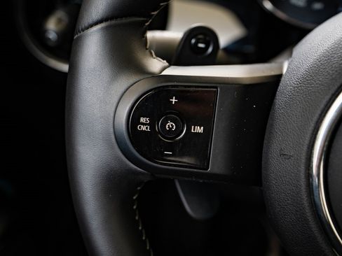 Used 2023 MINI Cooper S image 24