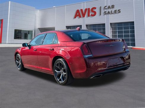Used 2023 Chrysler 300 S image 9