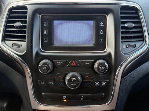 Used 2014 Jeep Grand Cherokee Laredo AWD/4WD image 26
