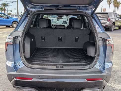Used 2026 Chevrolet Equinox RS w/ LPO, Floor Liner Package FWD image 31
