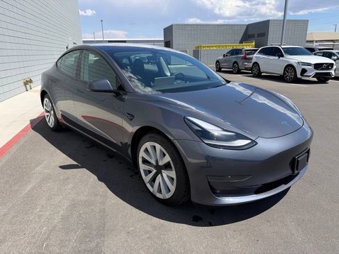 Used 2023 Tesla Model 3 Standard Range RWD image 3
