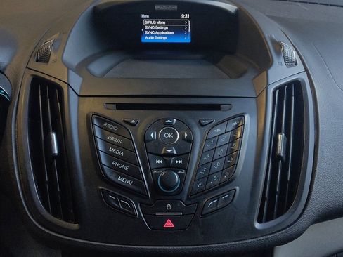 Used 2016 Ford Escape SE image 25