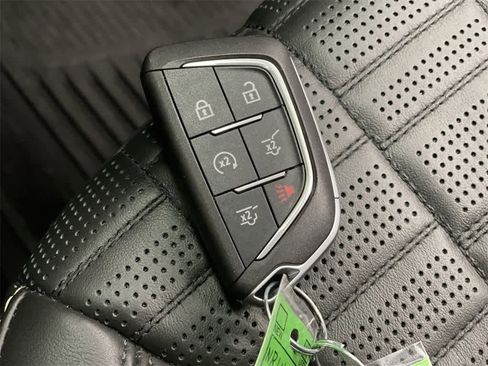 Used 2022 Cadillac Escalade Sport Platinum w/ Heavy-Duty Trailer Package image 29