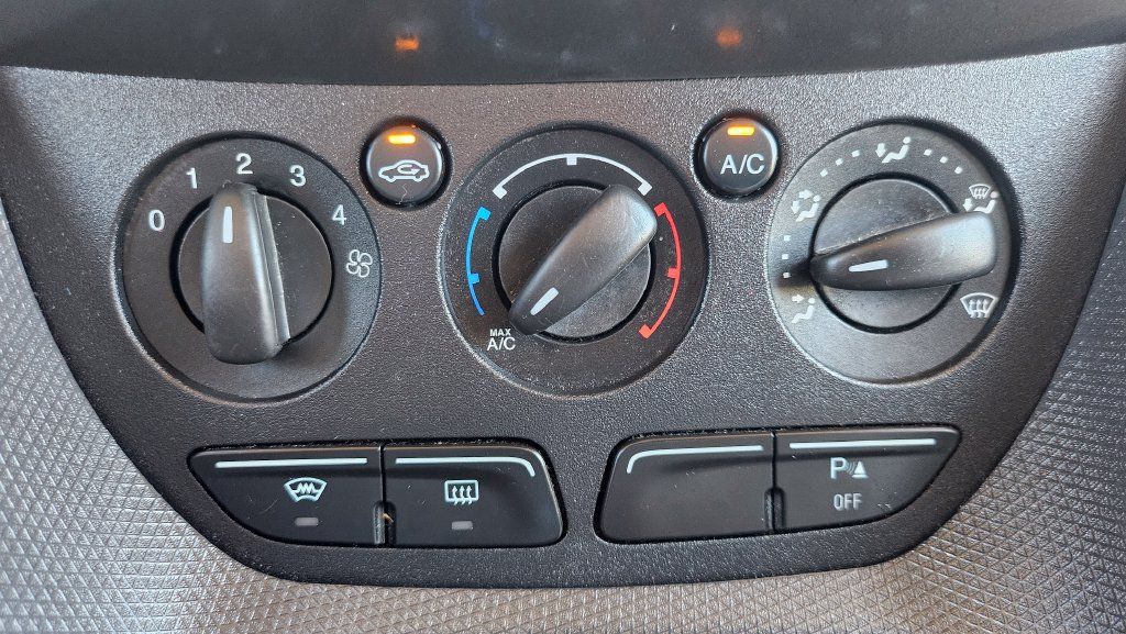 Used 2015 Ford Transit Connect XLT FWD image 36