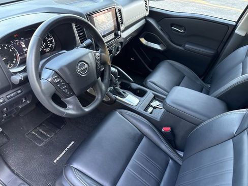 Used 2024 Nissan Frontier SL w/ Technology Package image 4
