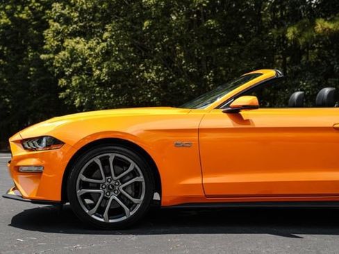 Used 2018 Ford Mustang GT Premium w/ Equipment Group 401A RWD image 6