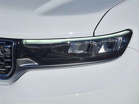 Used 2024 Jeep Grand Cherokee L Summit image 9