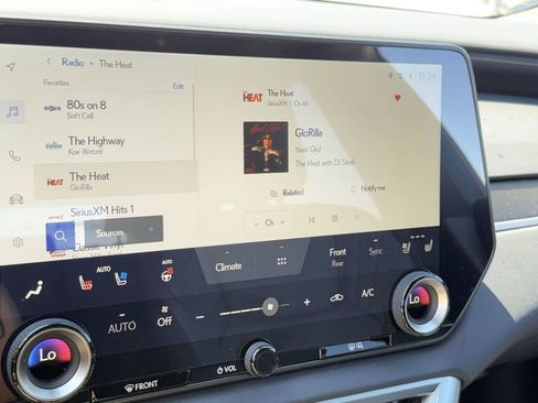 Used 2026 Lexus RX 350 Premium w/ Accessory Package (Z1) image 23