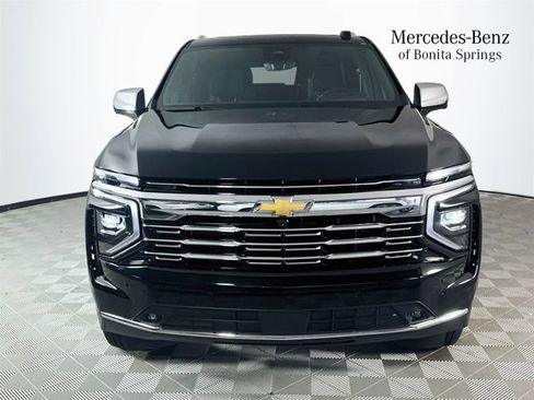 Used 2025 Chevrolet Tahoe Premier AWD/4WD image 2