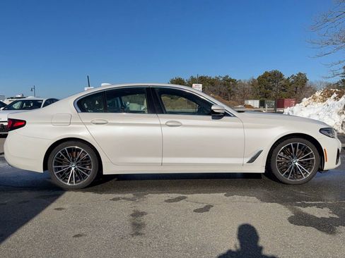 Used 2023 BMW 540i xDrive w/ Premium Package image 7