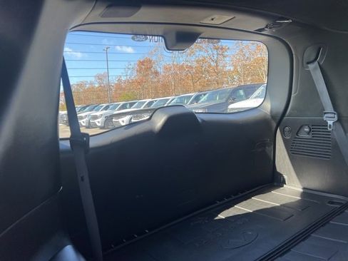 Used 2024 INFINITI QX80 Sensory w/ All-Season Package image 9
