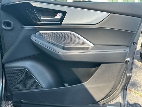 New 2026 Acura MDX SH-AWD image 24