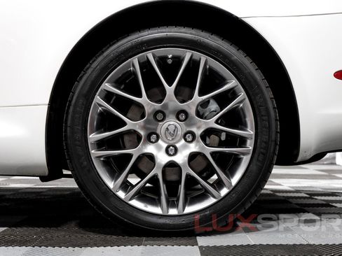 Used 2010 Lexus SC 430 Convertible image 7