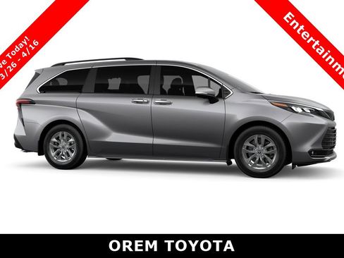 New 2026 Toyota Sienna XLE image 13