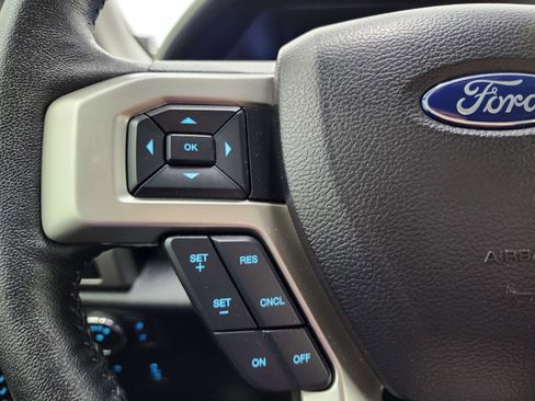 Used 2020 Ford F350 Lariat image 15