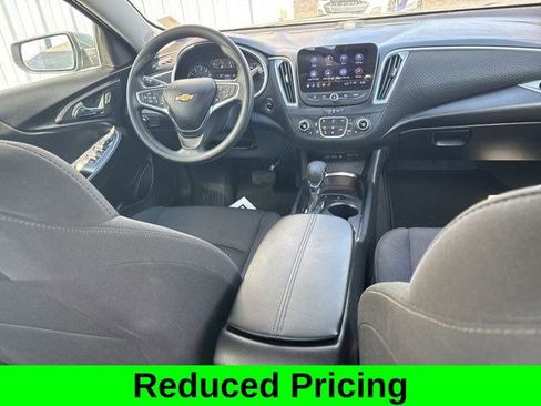 Used 2024 Chevrolet Malibu LT image 37