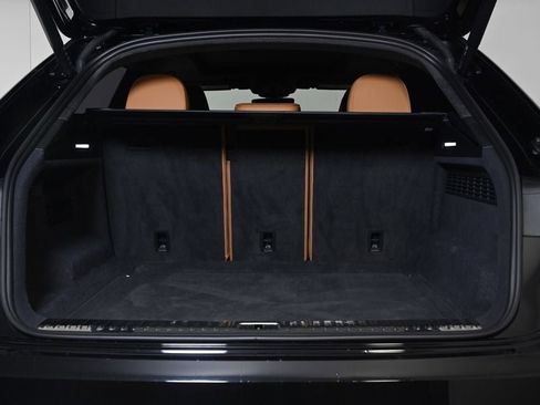 Used 2022 Audi RS Q8 4.0T image 27