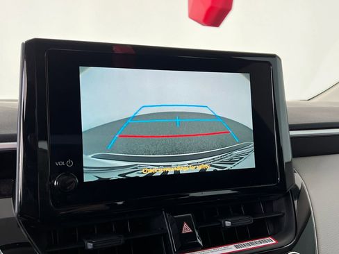 Used 2025 Toyota Corolla LE w/ Convenience Package image 22