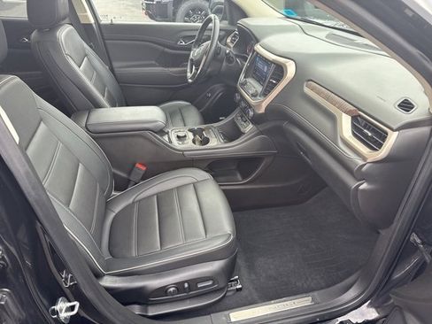 Used 2023 GMC Acadia Denali image 13