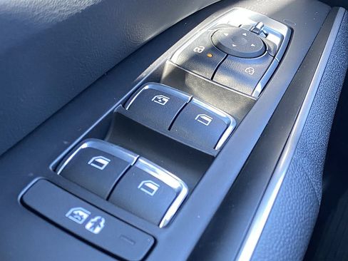 New 2026 Kia Sorento LX FWD image 11