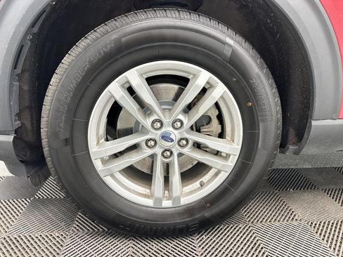 Used 2022 Ford Explorer XLT AWD/4WD image 12