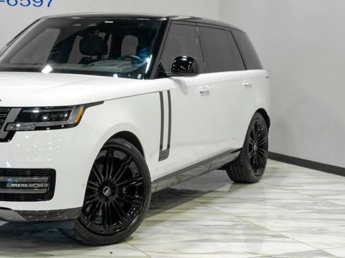 Used 2025 Land Rover Range Rover Long Wheelbase Autobiography AWD/4WD image 8