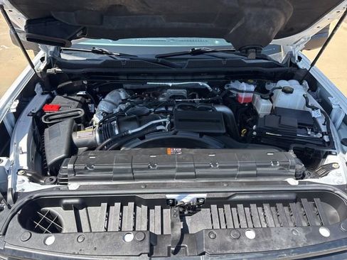 Used 2025 Chevrolet Silverado 2500 LT w/ Convenience Package AWD/4WD image 20