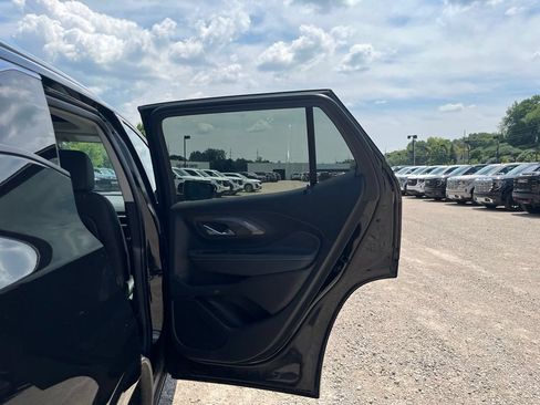 Used 2023 GMC Terrain Denali w/ Black Diamond Edition AWD/4WD image 31