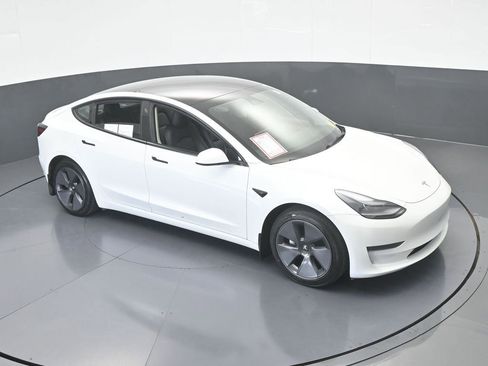 Used 2023 Tesla Model 3 Standard Range image 53