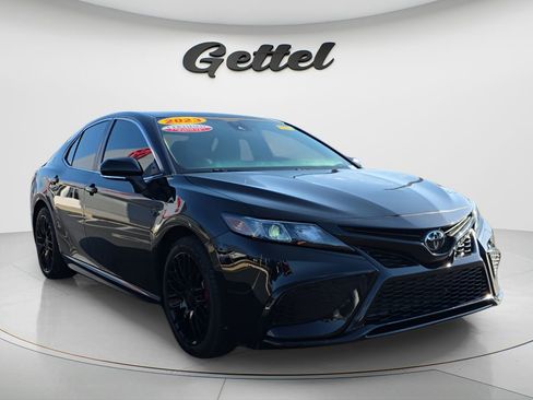 Used 2023 Toyota Camry SE w/ Convenience Package FWD image 3