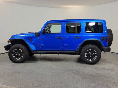 Used 2024 Jeep Wrangler Unlimited Rubicon 4xe AWD/4WD image 3