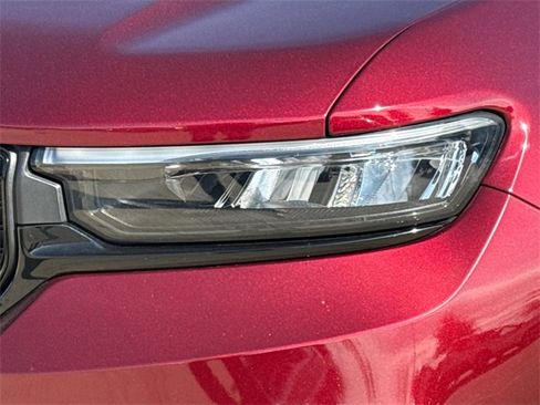 Used 2023 Jeep Grand Cherokee Altitude image 4